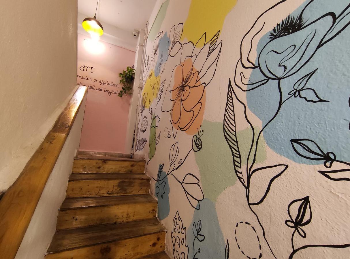 Hoshtel99 - Stay, Cowork And Cafe - A Backpackers Hostel プネ エクステリア 写真