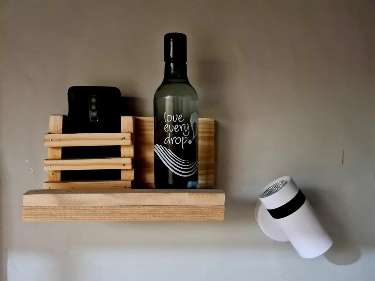 Hoshtel99 - Prime - Stay, Cowork And Cafe プネ エクステリア 写真