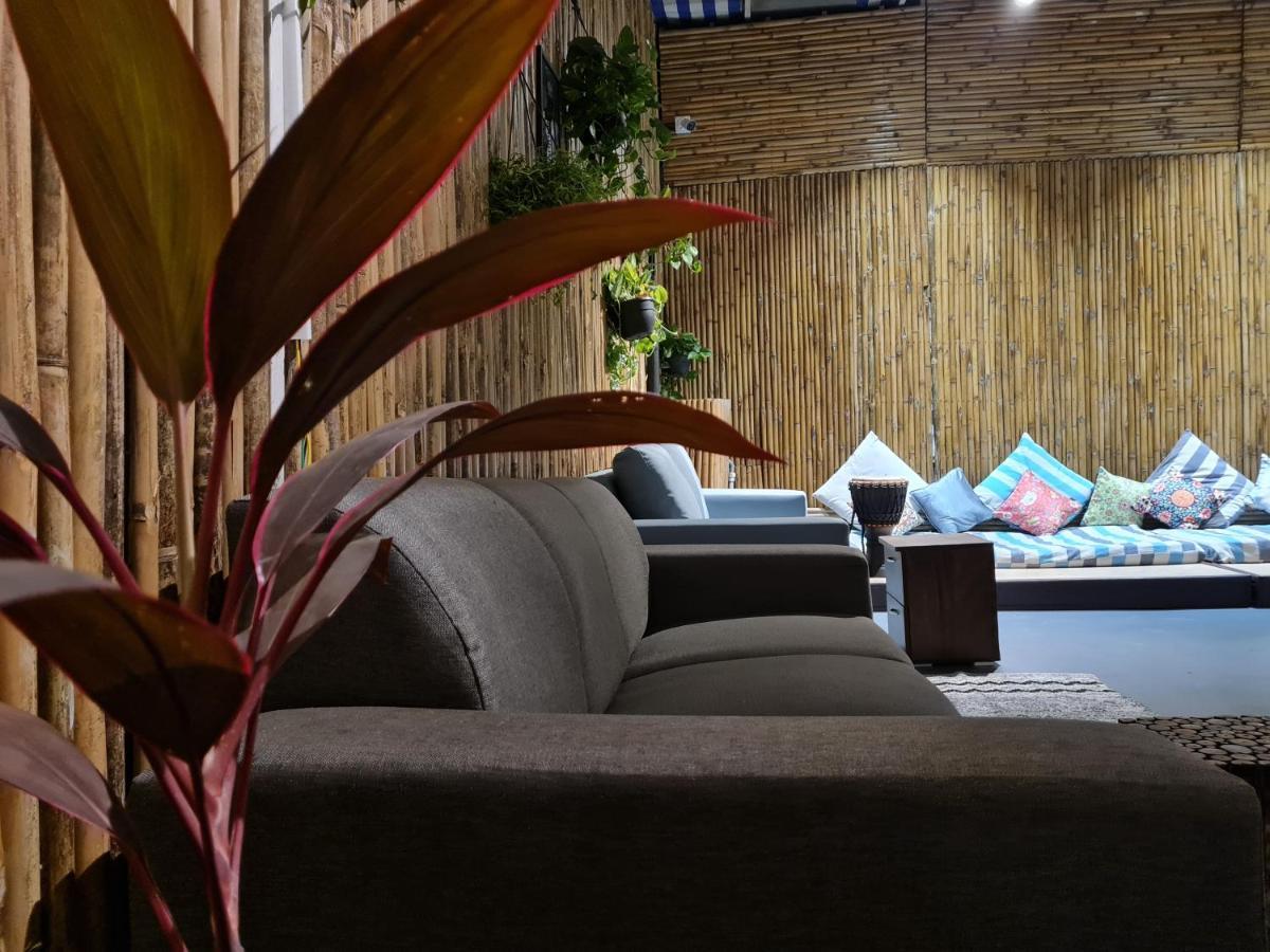 Hoshtel99 - Prime - Stay, Cowork And Cafe プネ エクステリア 写真