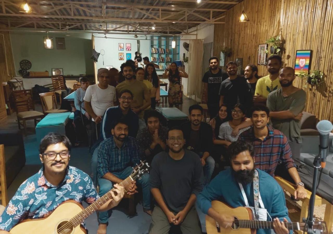Hoshtel99 - Prime - Stay, Cowork And Cafe プネ エクステリア 写真