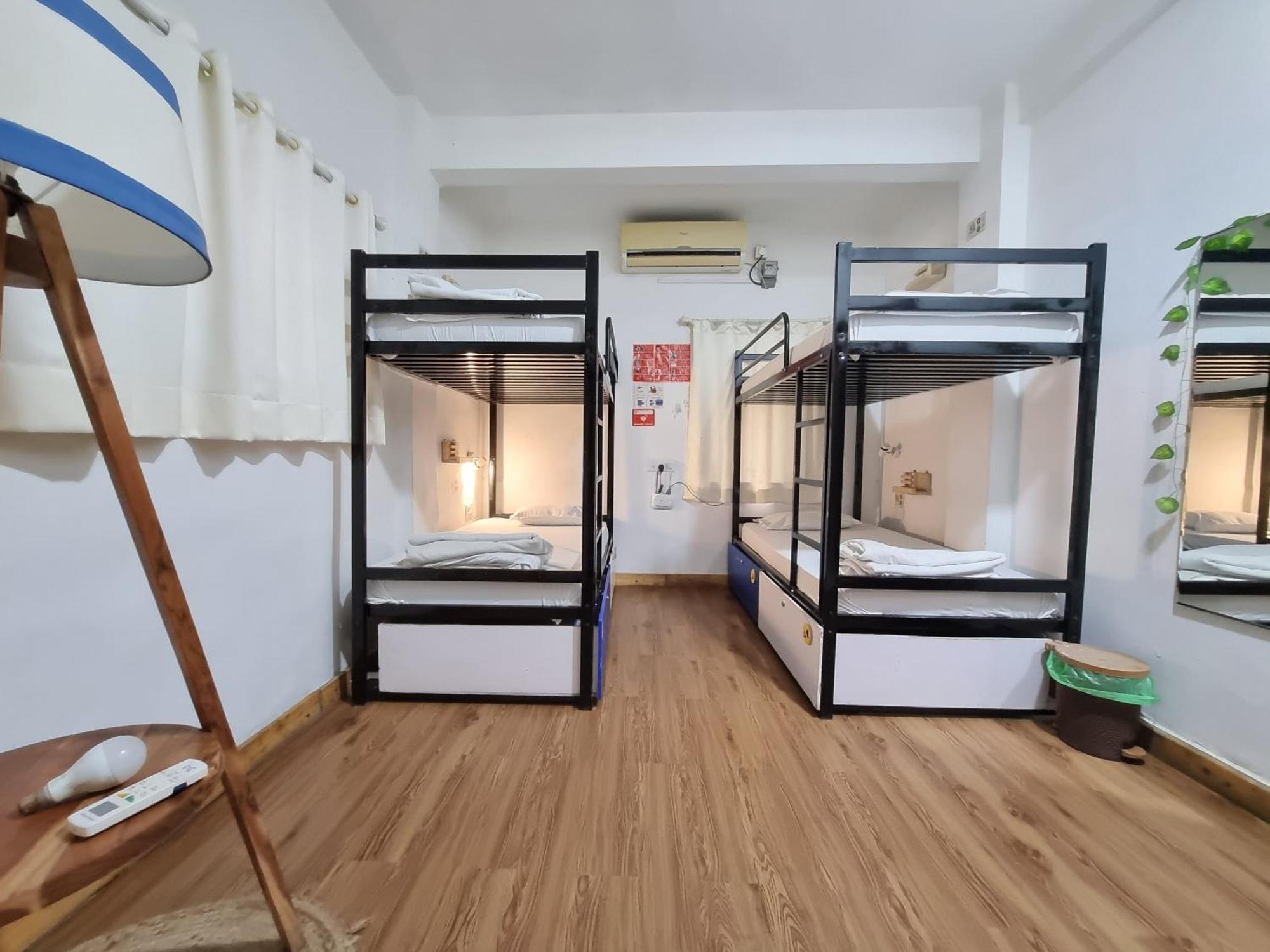 Hoshtel99 - Prime - Stay, Cowork And Cafe プネ エクステリア 写真